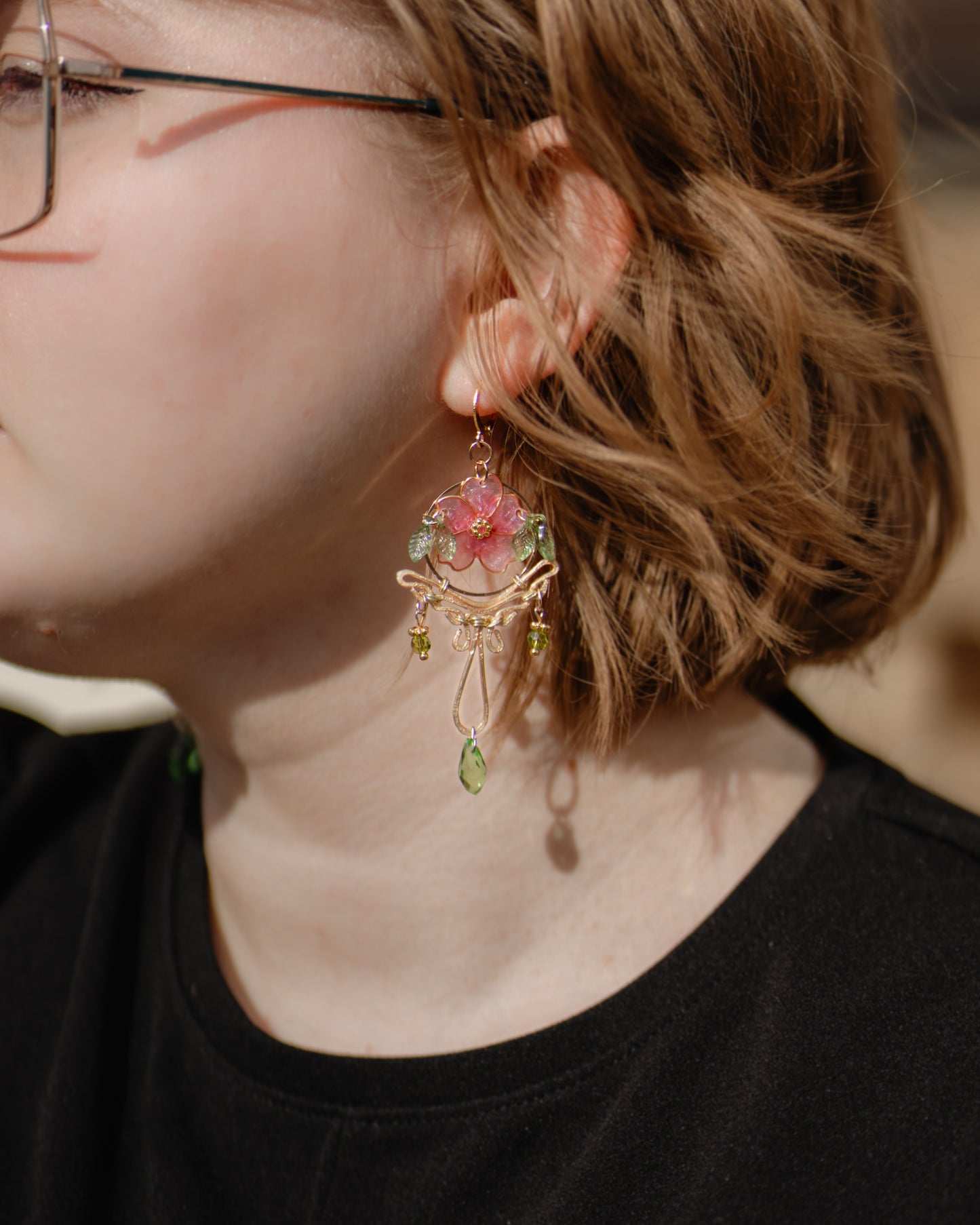 Sakura Fae, abstrakte filigrane Kirschblüten Hängeohrringe | Ohrringe | TRIVIALFEY