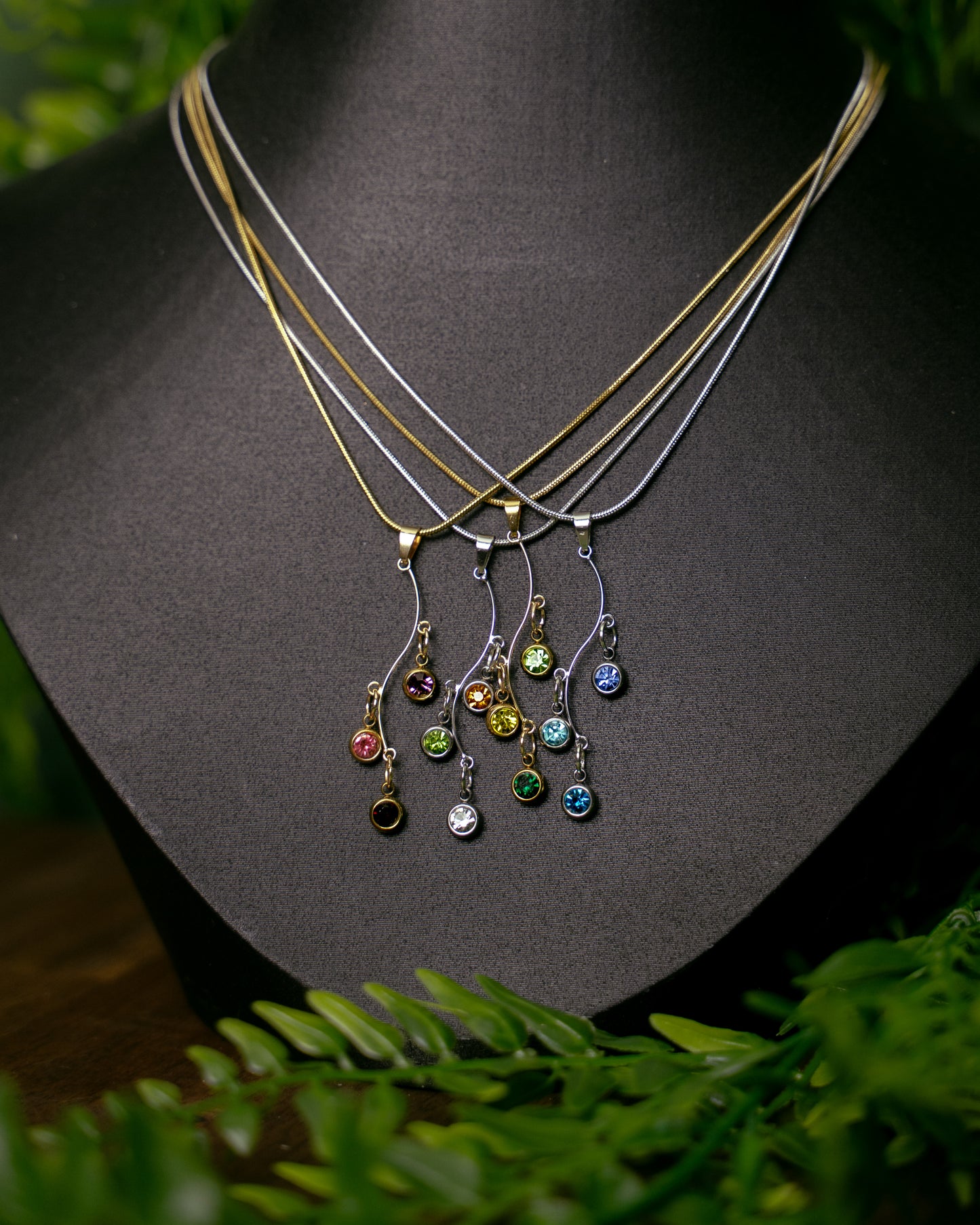 Elemental, Schlichte Kristall Anhänger inspiriert von den Elementen | Halskette | TRIVIALFEY