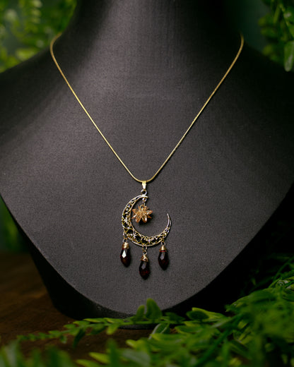 Starsplitter, magischer Halbmond und Sternenstaub | Halskette | TRIVIALFEY