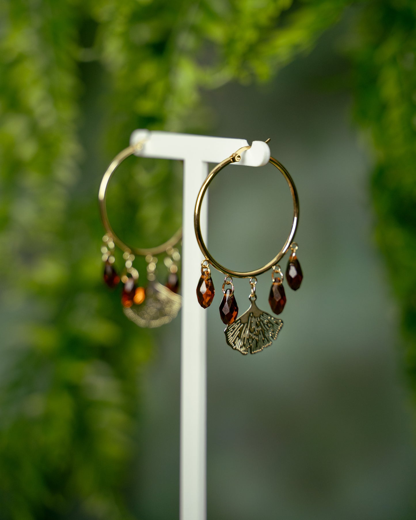 Ginkgo Autumn, Ginkgo Blatt Anhänger mit braunen Kristallen | Ohrringe | TRIVIALFEY