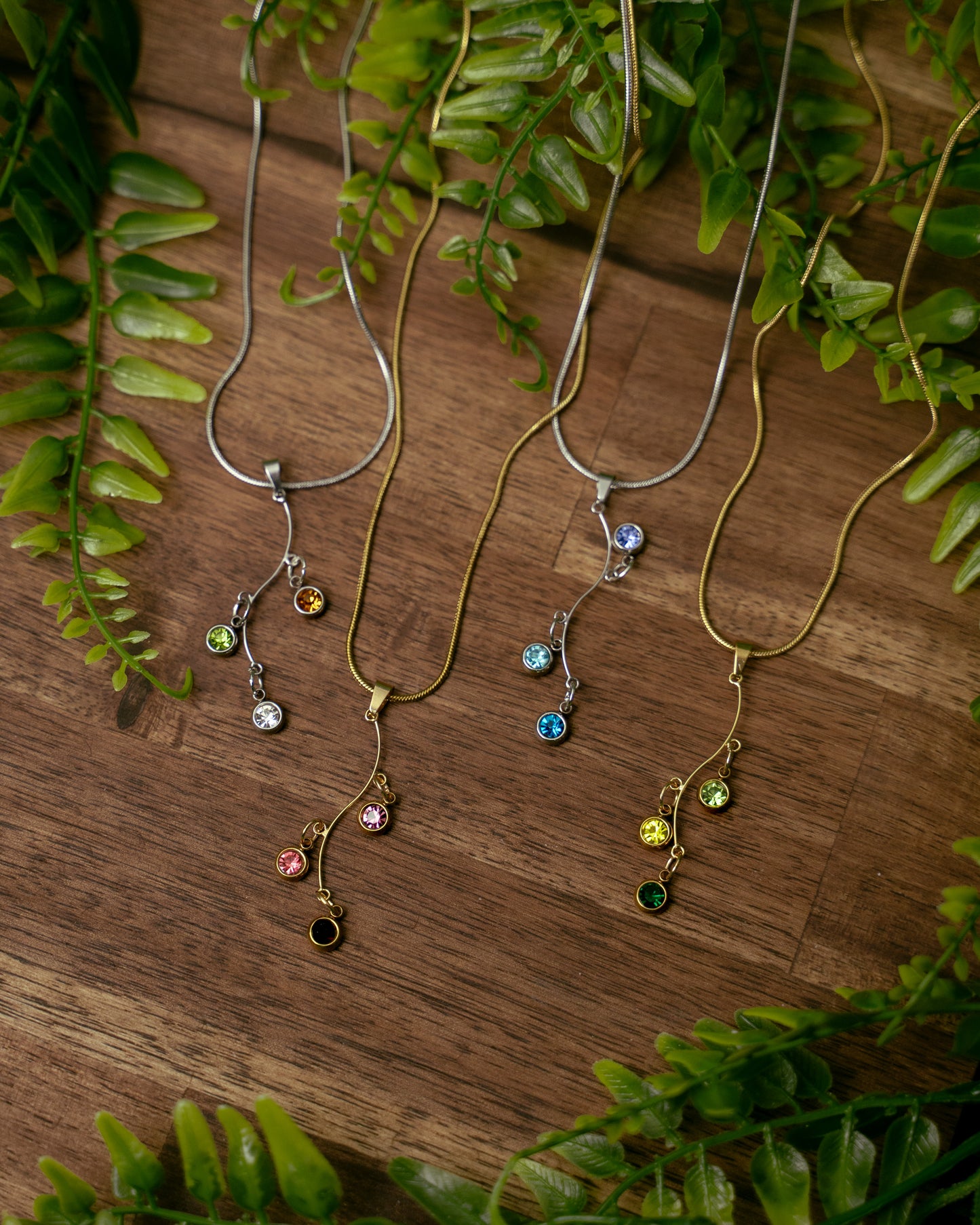 Elemental, Schlichte Kristall Anhänger inspiriert von den Elementen | Halskette | TRIVIALFEY